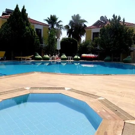 Gondol Aparthotel 2*